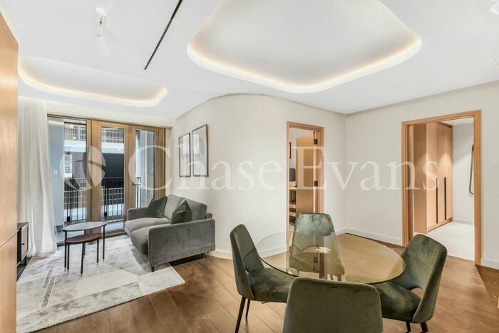 2 Bedroom Flat To Rent In Tottenham Court Road West, West End, W1F