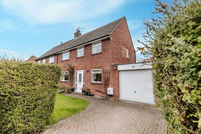 3 Bedroom Semi-detached House For Sale In Elmwood Drive, Ponteland, Newcastle Upon Tyne, NE20