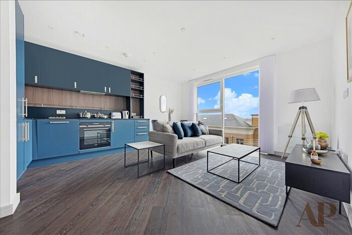 1 Bedroom Flat To Rent In Lavender House, Eden Grove, Staines-Upon-Thames, TW18