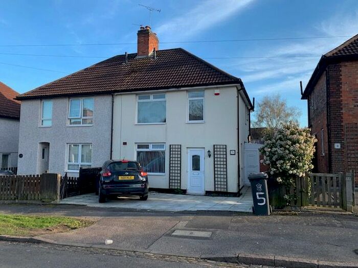 3 Bedroom Semi-Detached House To Rent In Elmwood Row, Leicester, LE2