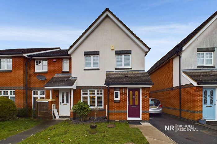 3 Bedroom Property For Sale In Charles Babbage Close, Chessington, Surrey., KT9