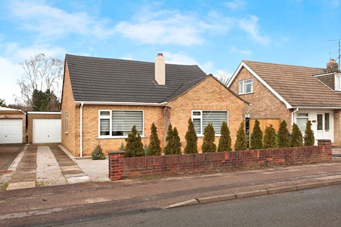 3 Bedroom Detached Bungalow For Sale In Gunthorpe Road, Peterborough, PE4