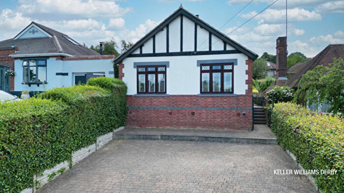 2 Bedroom Bungalow For Sale In Alexandra Road, Burton-on-trent, DE15