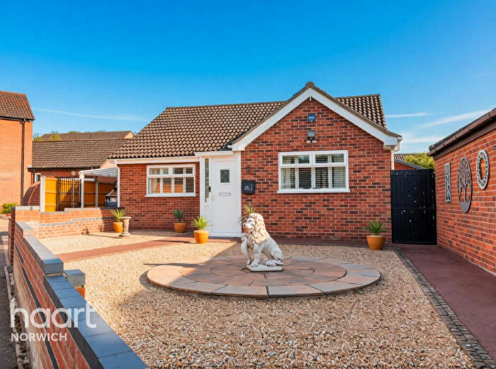 2 Bedroom Detached Bungalow For Sale In Peverell Road, Norwich, NR5