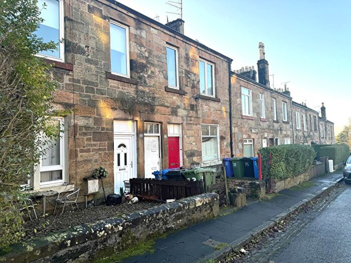 2 Bedroom Flat To Rent In Young Terrace, Springburn, Glasgow, G21