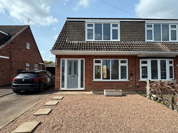 3 Bedroom Semi Detached House To Rent In Brooke Drive, Brimington Common, S43