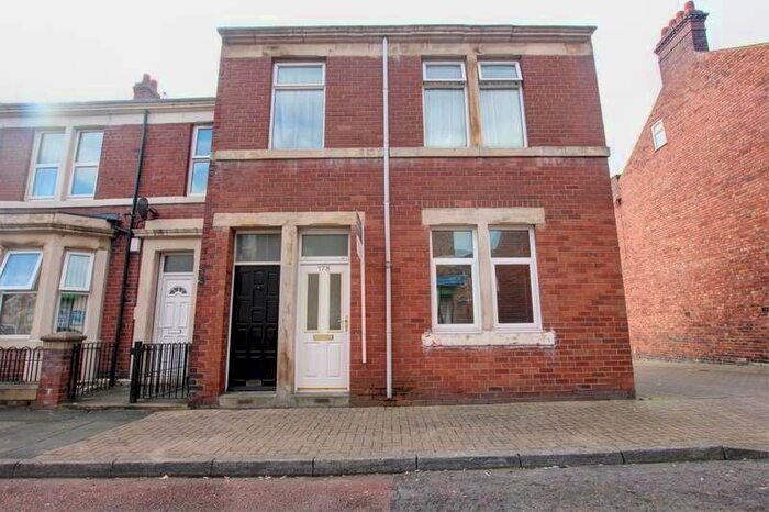 2 Bedroom Flat To Rent In Westbourne Avenue, Gateshead, NE8