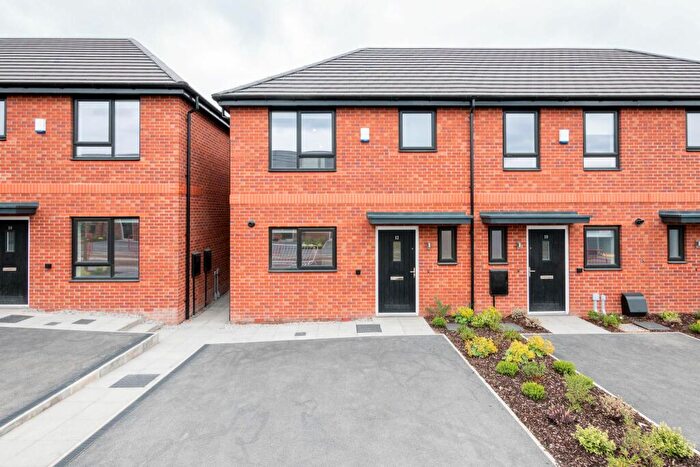 3 Bedroom House To Rent In Sampson Close, Salford, M6