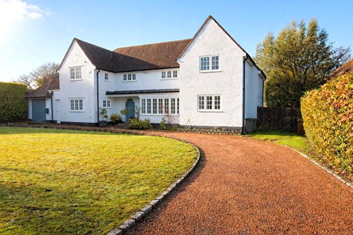 4 Bedroom Detached House For Sale In High Park Avenue, East Horsley, KT24