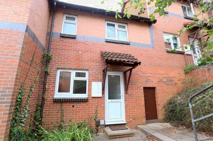 2 Bedroom Terraced House To Rent In Farm Hill, Exeter, EX4