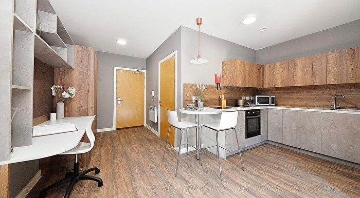 Studio To Rent In Bristol Road, Selly Oak, Birmingham, B29