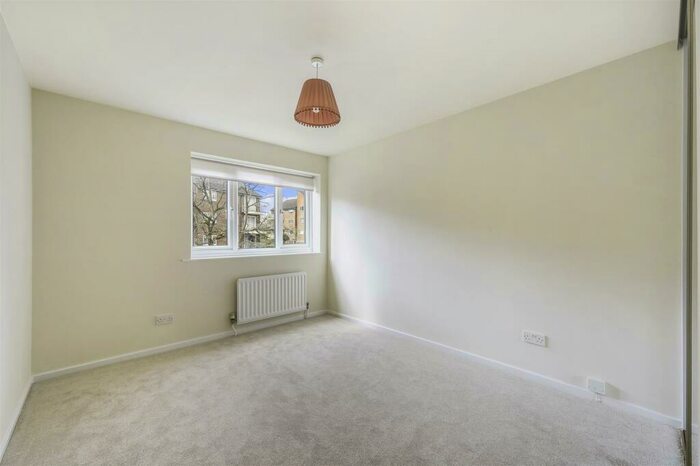 2 Bedroom Apartment To Rent In Basing Road, SM7