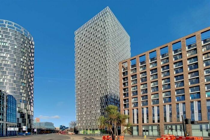 Garage / Parking To Rent In Great Eastern Road, London, E15