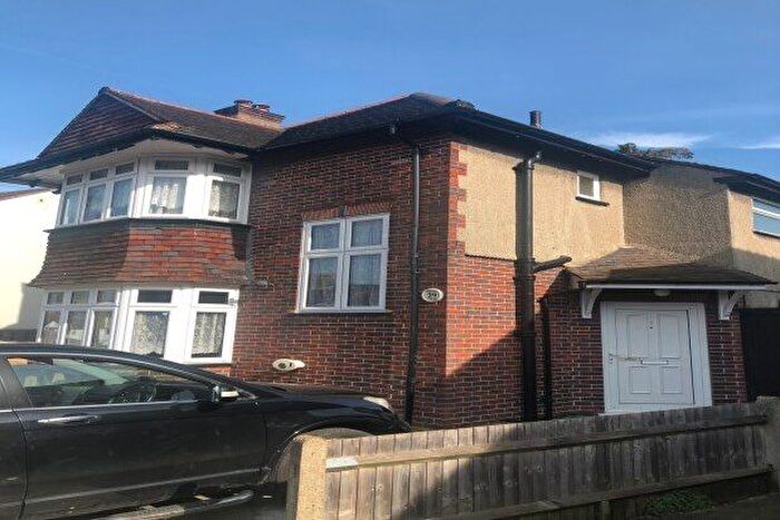 3 Bedroom Property To Rent In Wallace Crescent, Carshalton, SM5