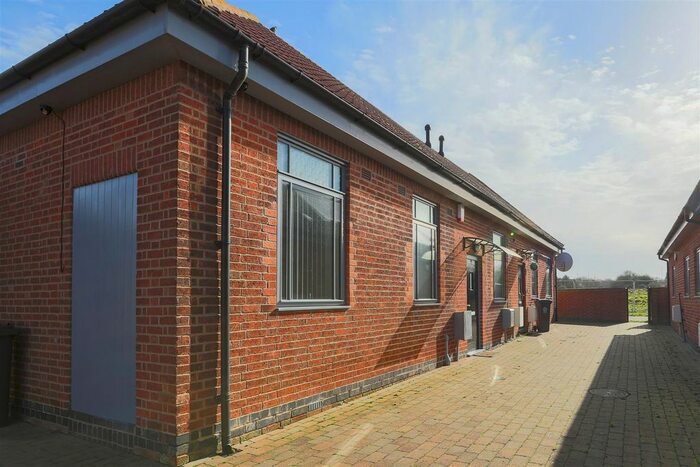 1 Bedroom Bungalow To Rent In Sangha Close, Leicester, LE3