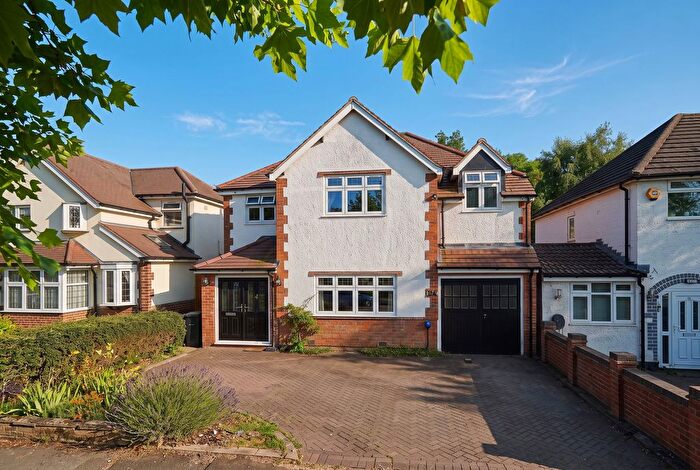 4 Bedroom Detached House For Sale In Etwall Road, Hall Green, B28