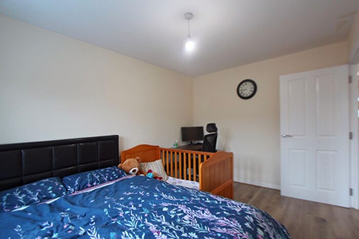 4 Bedroom Semi-Detached House To Rent In Collerne Street, Romford, RM3