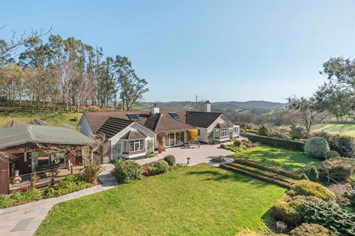 4 Bedroom Bungalow For Sale In Dunsford, Exeter, EX6