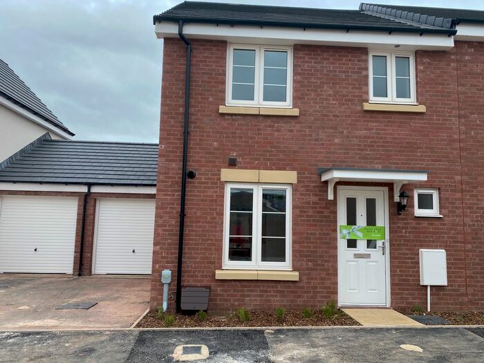 3 Bedroom Property To Rent In Goldcrest Grove, Houndstone, Yeovil, BA22