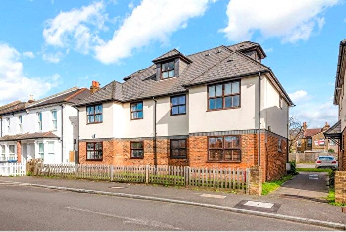 2 Bedroom Flat To Rent In Grove Road, Mitcham, CR4
