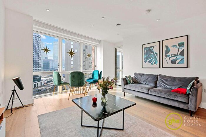 1 Bedroom Flat For Sale In Royal Captain Court, Canary Wharf, London, E14