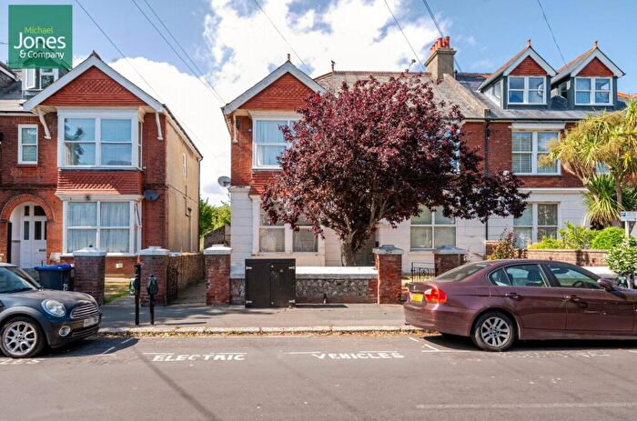 Flat To Rent In Church Walk, Worthing, West Sussex, BN11