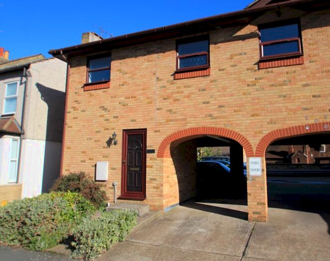 2 Bedroom Maisonette To Rent In Priory Road, Dartford, DA1