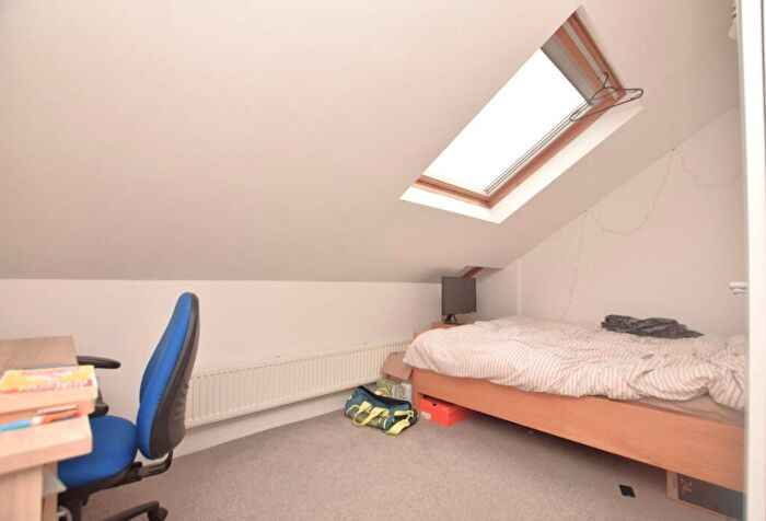 6 Bedroom Detached House To Rent In Manor Road, Bristol, BS16