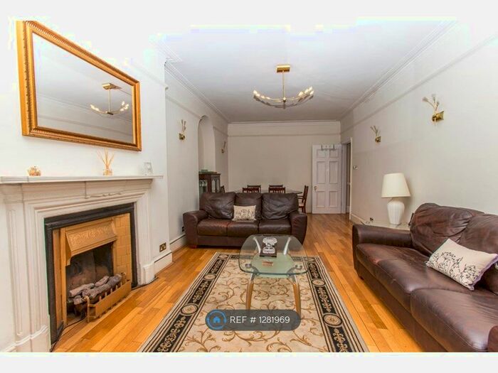 2 Bedroom Flat To Rent In Southampton Row, London WC1B