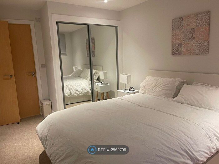 2 Bedroom Flat To Rent In Argyle Street, Glasgow, G2