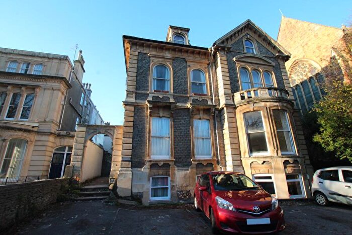 1 Bedroom Apartment To Rent In Woodland Road - Clifton, BS8