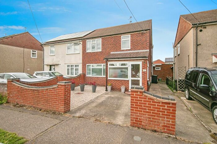 3 Bedroom Semi-Detached House For Sale In Blackberry Road, Stanway, Colchester, CO3