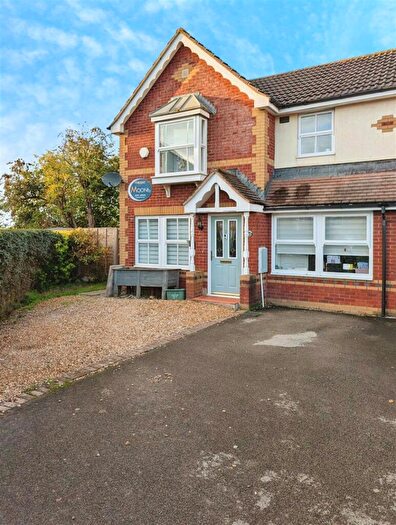 3 Bedroom Semi-Detached House For Sale In St. Lawrence Park, Chepstow, NP16