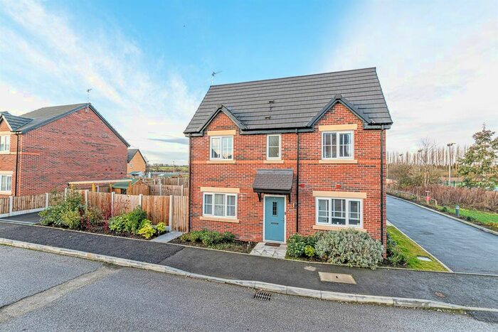 3 Bedroom Semi-Detached House For Sale In Telegraph Way, Helsby, Frodsham, WA6