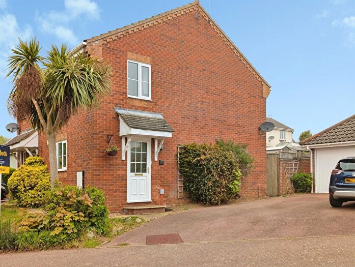 2 Bedroom Semi Detached House For Sale In Acorn Road, North Walsham, NR28