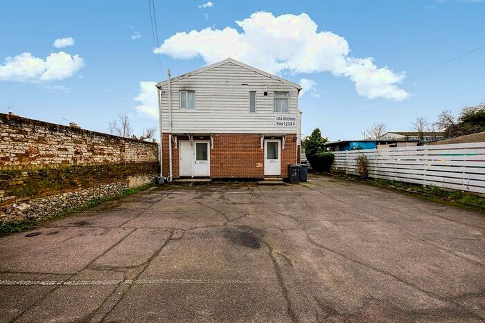 1 Bedroom Flat To Rent In Wincheap, Canterbury, Kent, CT1