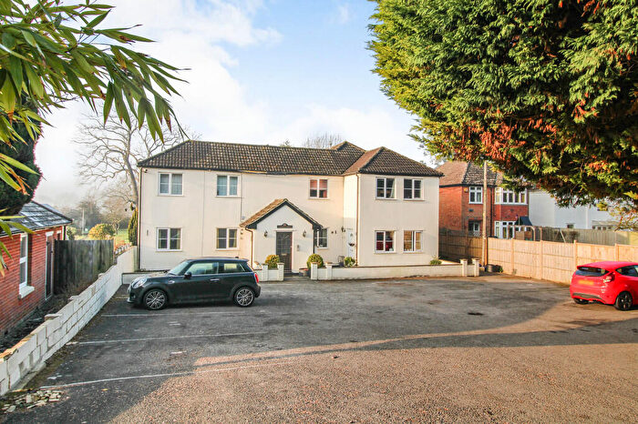 1 Bedroom Apartment To Rent In Marshmead Close, Clarendon, SP5