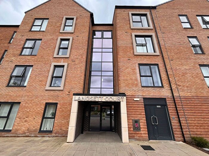 2 Bedroom Flat To Rent In Langsett Court, Warrington, WA5