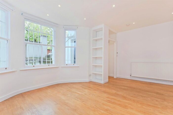 2 Bedroom Flat To Rent In St Charles Square, London, W10