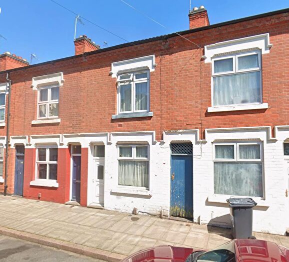 2 Bedroom Terraced House To Rent In Tudor Road, Leicester, LE3