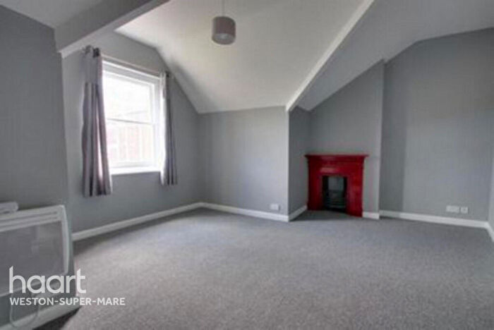 1 Bedroom Terraced House To Rent In High Street, Weston-Super-Mare, BS23