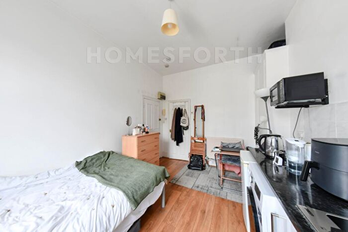 Flat To Rent In Oakley Square, Camden Town, NW1