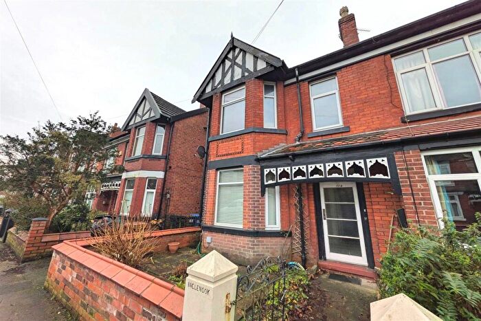 2 Bedroom Duplex To Rent In Beechwood Avenue, Romiley, Stockport, SK6