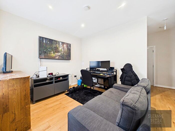 1 Bedroom Flat For Sale In Apartment, Antelope House, Allesley Old Road, Coventry, CV5