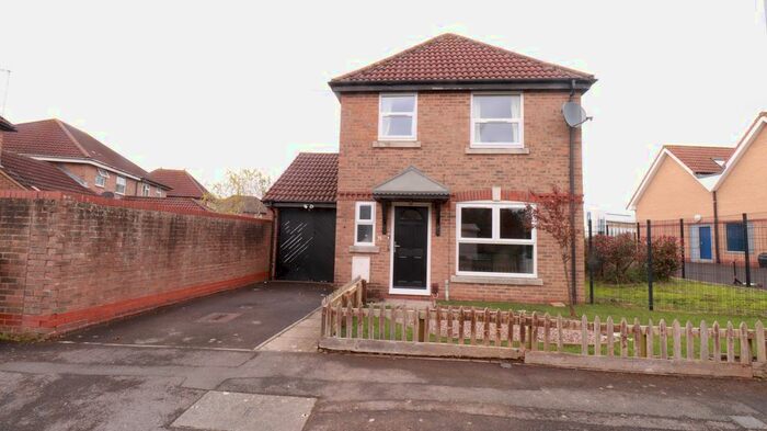 3 Bedroom Detached House To Rent In Pasture Close, Swindon, SN2