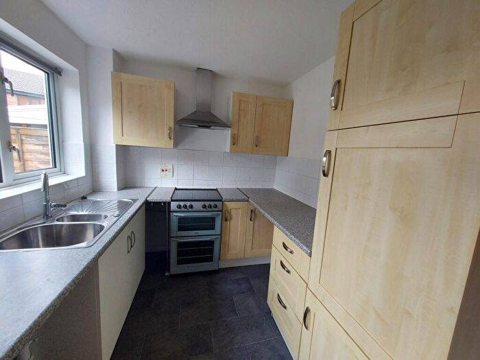 2 Bedroom End Of Terrace House To Rent In Aintree Drive, Waterlooville, Hampshire, PO7