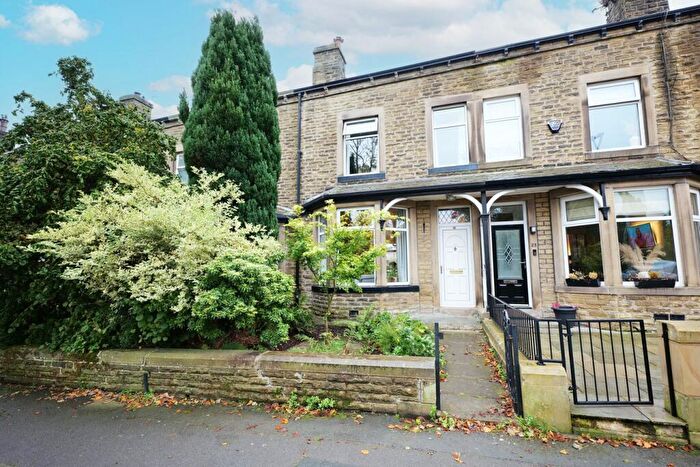 3 Bedroom Terraced House For Sale In Regent Avenue, Colne, BB8