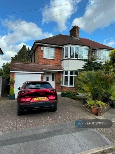 3 Bedroom Semi-Detached House To Rent In Mottingham Gardens, London, SE9