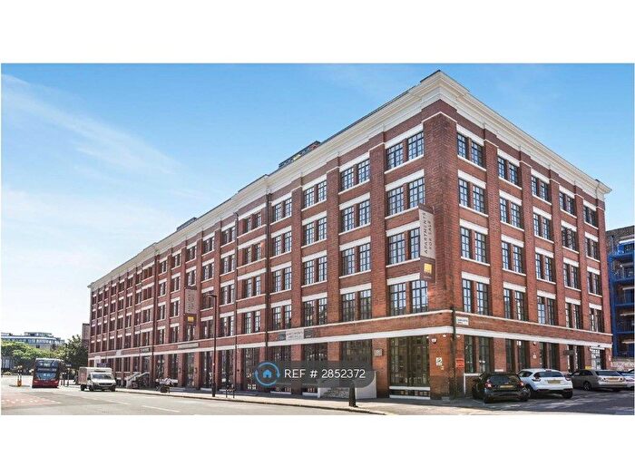 2 Bedroom Flat To Rent In Highgate Road, London, NW5