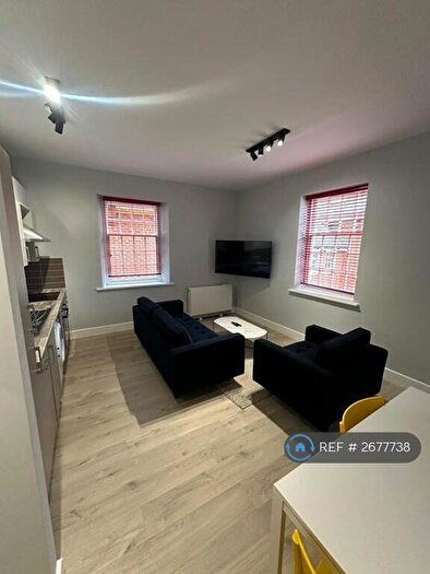 2 Bedroom Flat To Rent In Barham Lodge, Buckingham, MK18